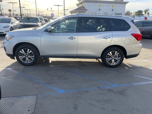 2019 Nissan Pathfinder SL