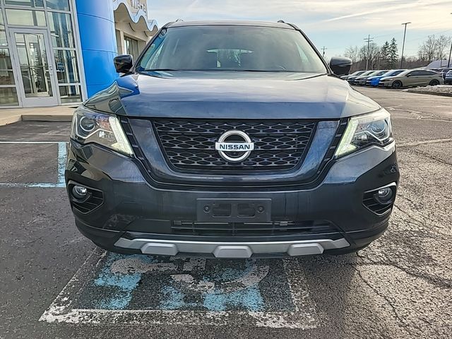 2019 Nissan Pathfinder SL