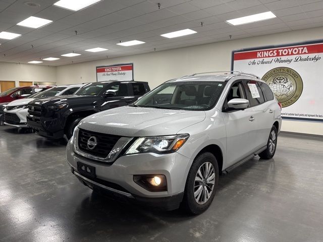 2019 Nissan Pathfinder SL