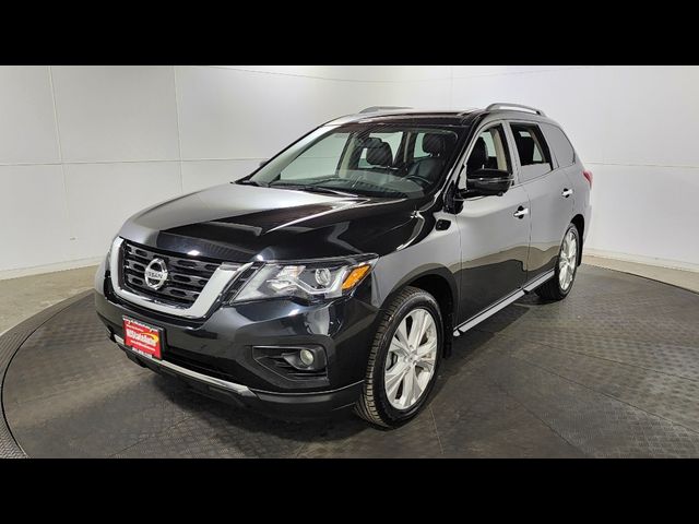 2019 Nissan Pathfinder SL