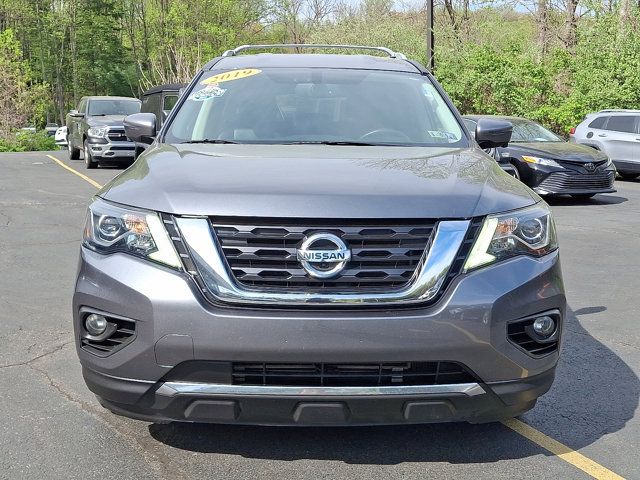 2019 Nissan Pathfinder SL
