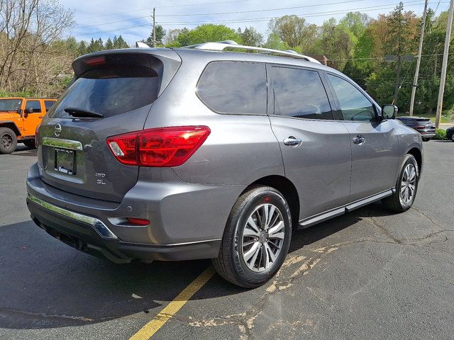 2019 Nissan Pathfinder SL