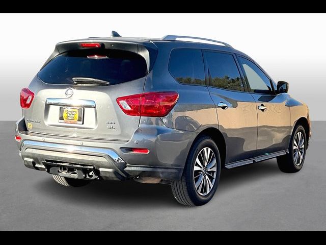 2019 Nissan Pathfinder SL