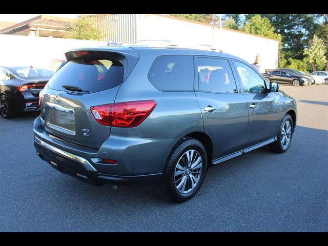 2019 Nissan Pathfinder SL