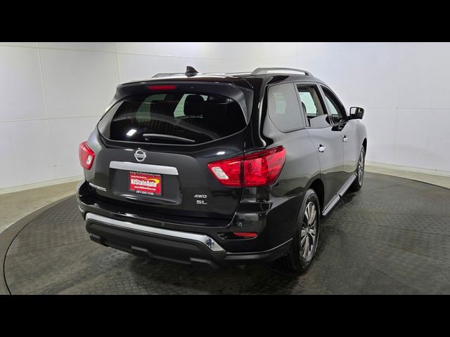 2019 Nissan Pathfinder SL