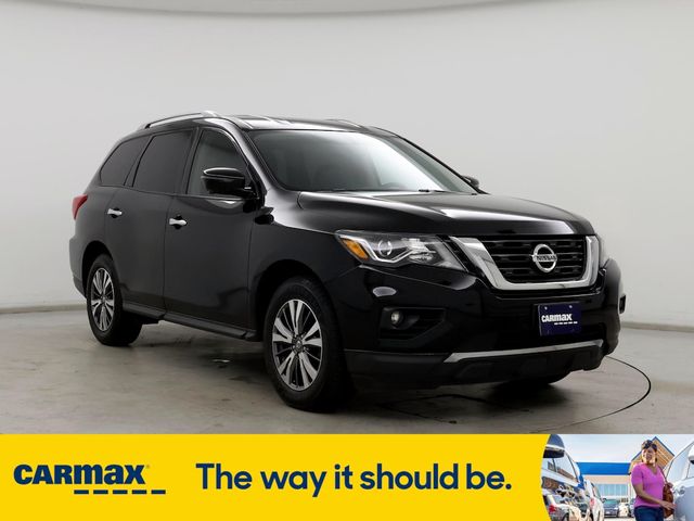 2019 Nissan Pathfinder SL