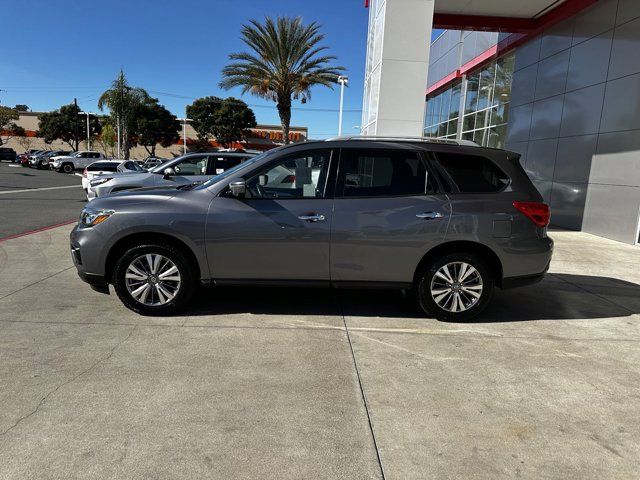 2019 Nissan Pathfinder SL