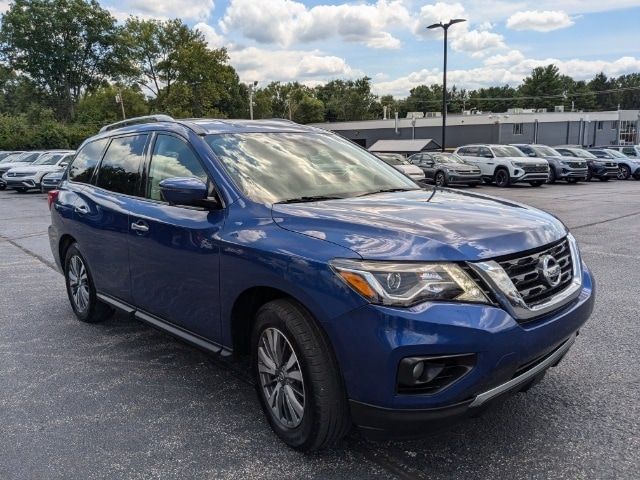 2019 Nissan Pathfinder SL