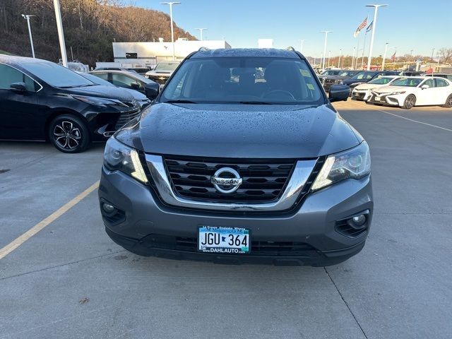 2019 Nissan Pathfinder SL