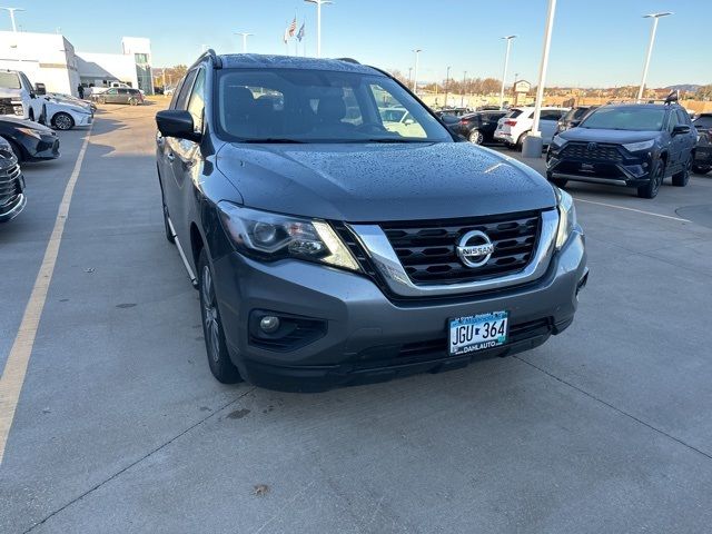 2019 Nissan Pathfinder SL