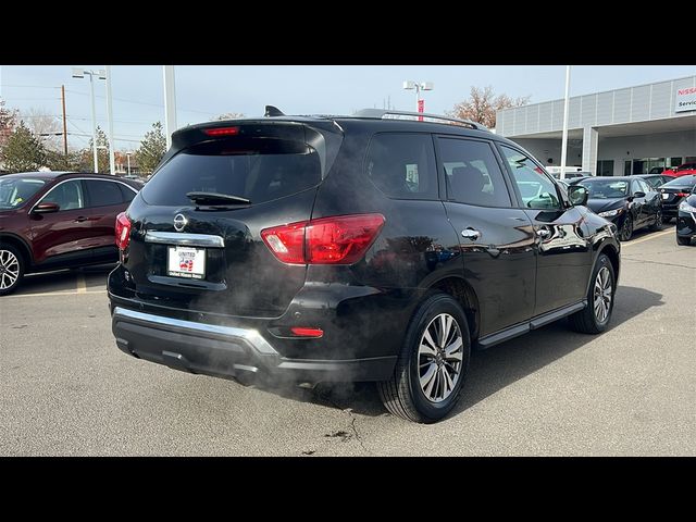 2019 Nissan Pathfinder SL