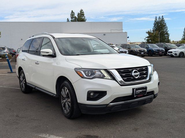 2019 Nissan Pathfinder SL