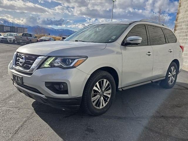 2019 Nissan Pathfinder SL