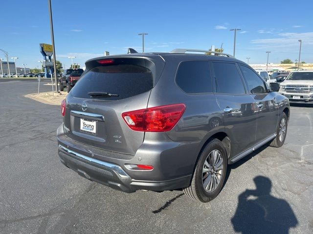 2019 Nissan Pathfinder SL