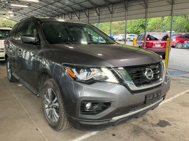 2019 Nissan Pathfinder SL