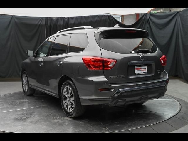 2019 Nissan Pathfinder SL