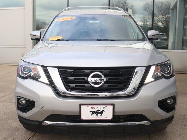 2019 Nissan Pathfinder SL