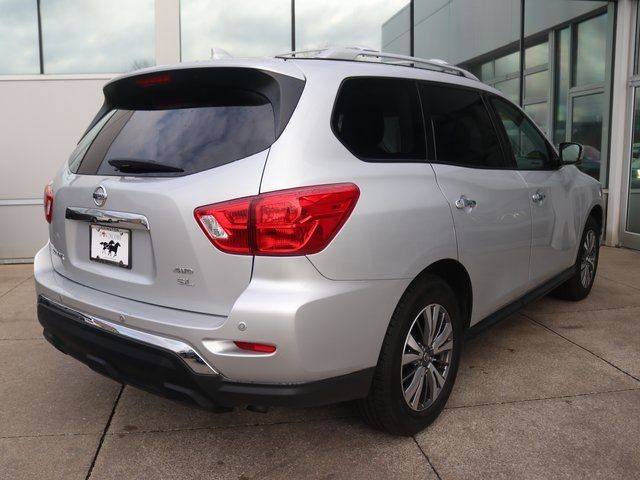 2019 Nissan Pathfinder SL