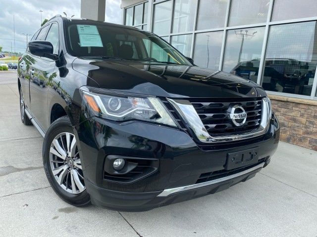 2019 Nissan Pathfinder SV