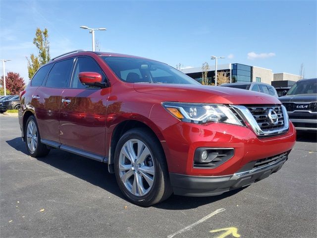 2019 Nissan Pathfinder SL