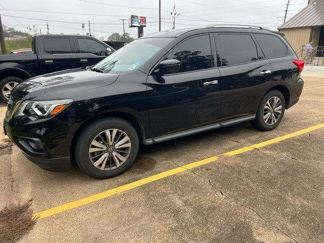 2019 Nissan Pathfinder SL