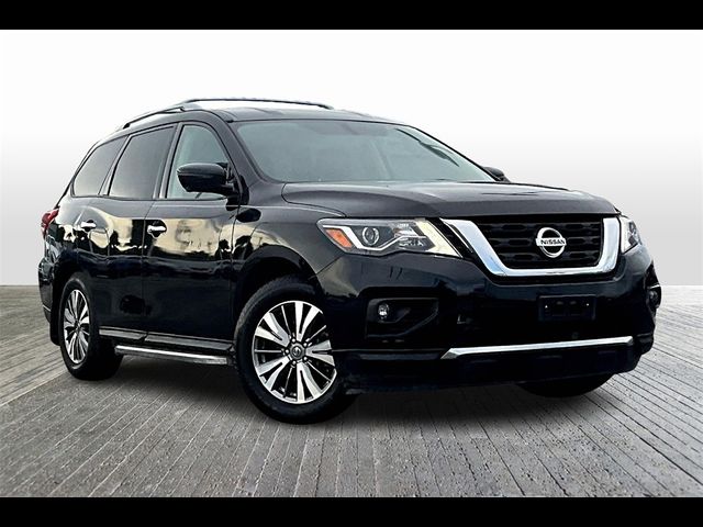 2019 Nissan Pathfinder SL