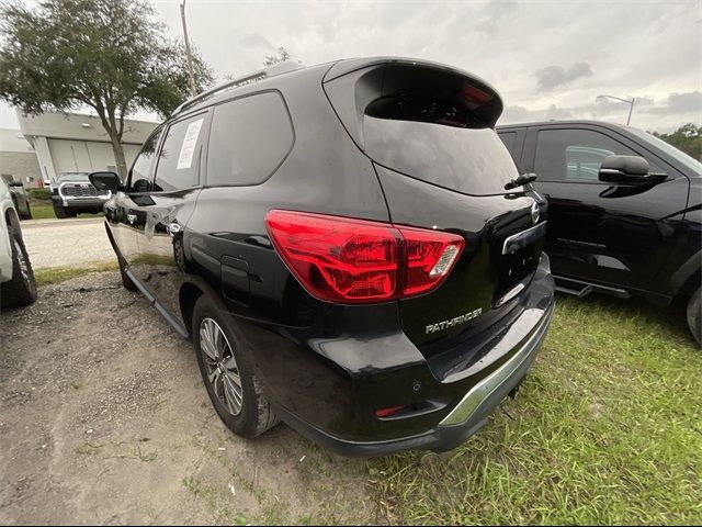 2019 Nissan Pathfinder SL