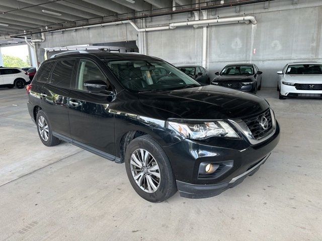 2019 Nissan Pathfinder SL