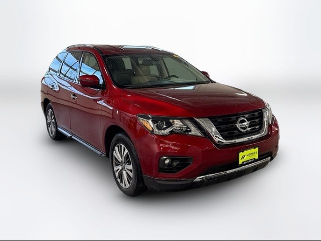 2019 Nissan Pathfinder SL