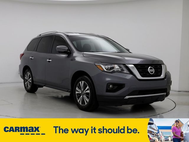 2019 Nissan Pathfinder SL