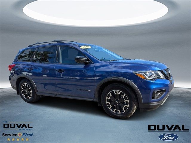 2019 Nissan Pathfinder SL