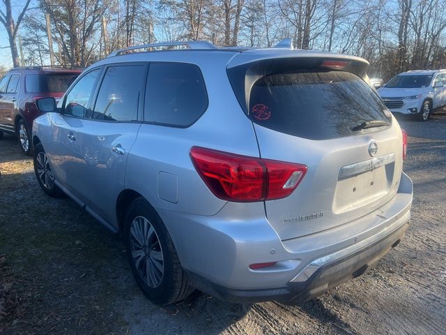 2019 Nissan Pathfinder SL