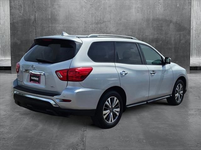 2019 Nissan Pathfinder SL