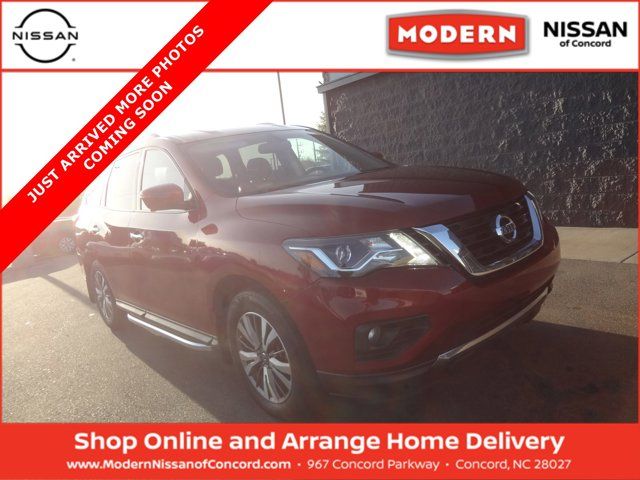 2019 Nissan Pathfinder SL