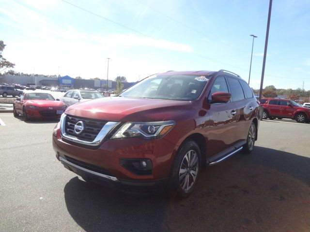 2019 Nissan Pathfinder SL