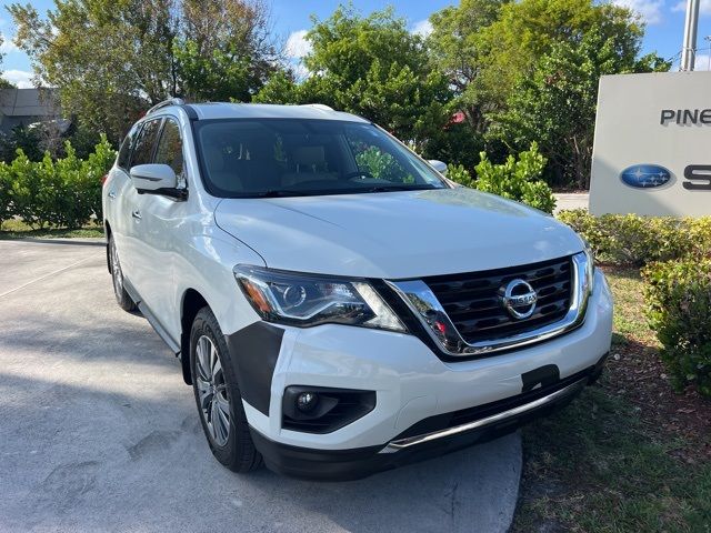 2019 Nissan Pathfinder SL