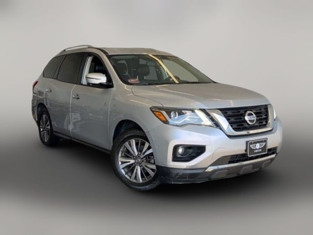 2019 Nissan Pathfinder SL