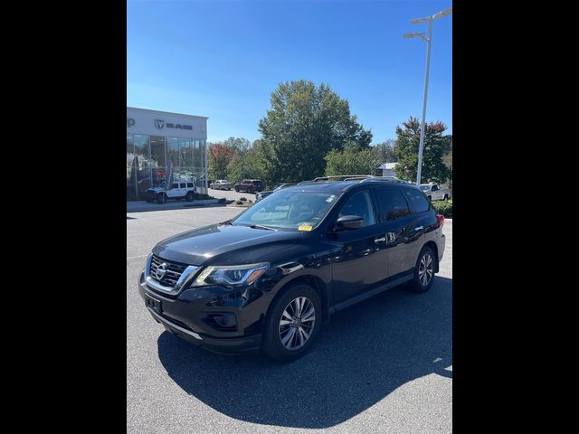 2019 Nissan Pathfinder S