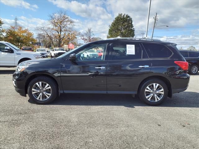 2019 Nissan Pathfinder S