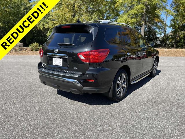 2019 Nissan Pathfinder SL