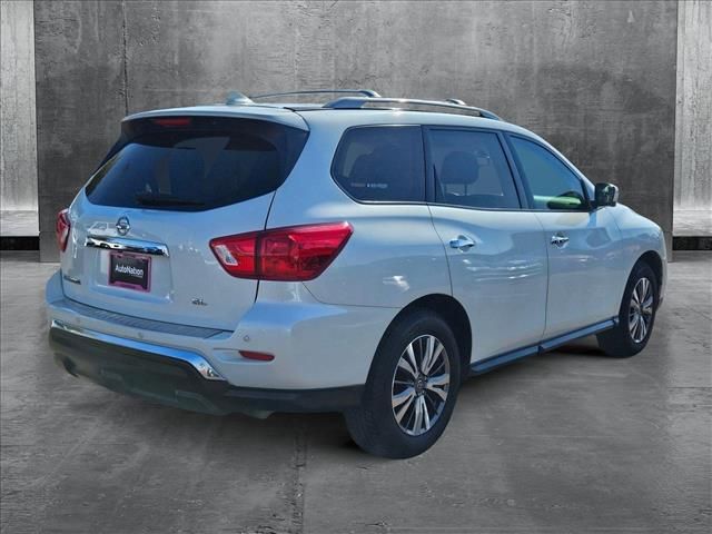 2019 Nissan Pathfinder SL