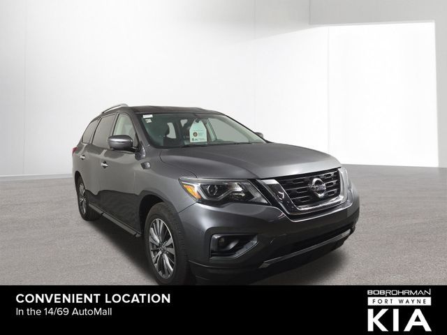 2019 Nissan Pathfinder SL