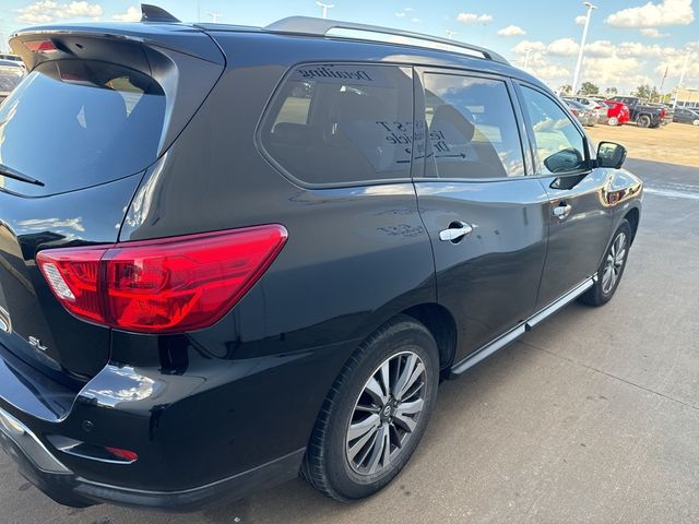 2019 Nissan Pathfinder SL