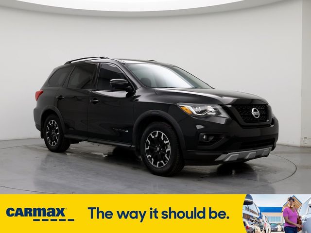 2019 Nissan Pathfinder SL