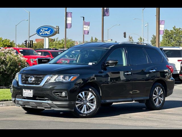 2019 Nissan Pathfinder SL