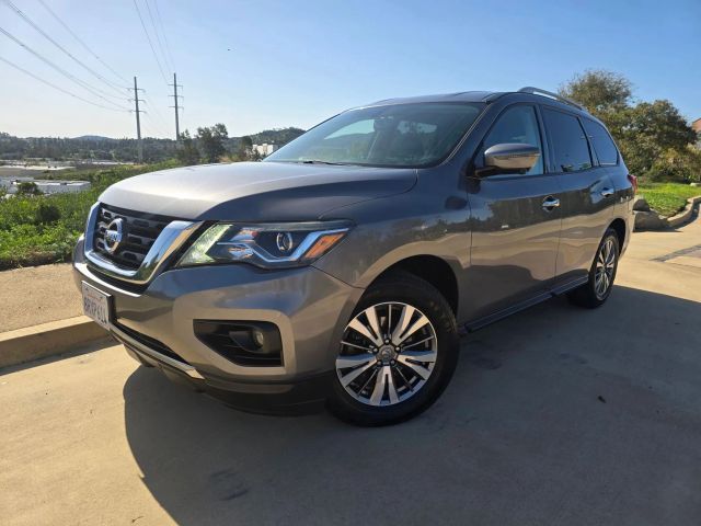 2019 Nissan Pathfinder SL