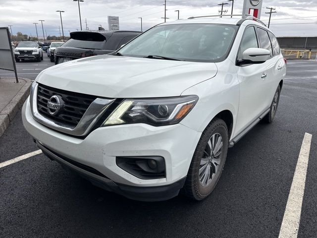 2019 Nissan Pathfinder SV