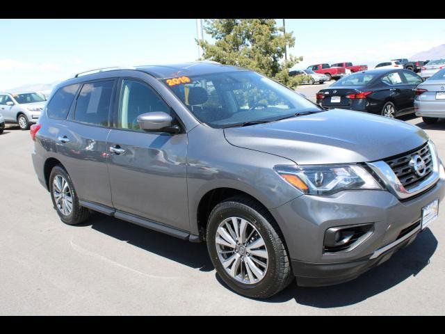 2019 Nissan Pathfinder SV