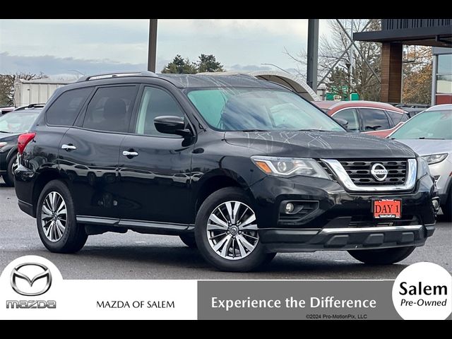 2019 Nissan Pathfinder SV