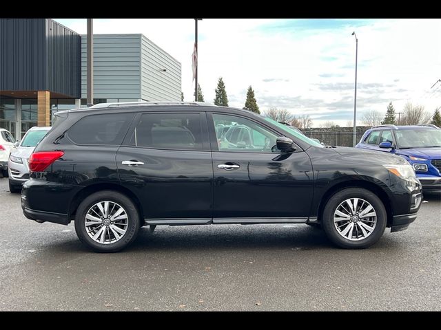 2019 Nissan Pathfinder SV